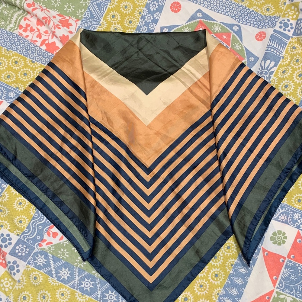 70’s Geometric Neutral Print Scarf in Navy, Goldish-Tan, and Forest Green - Picture 7 of 8